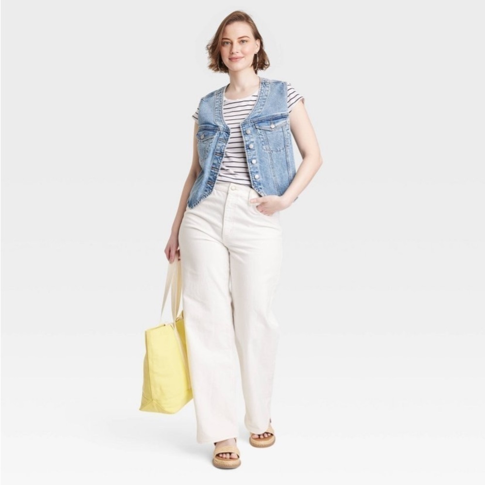 Women's High-Rise Wide Leg Jeans -
Universal Thread ™ White new